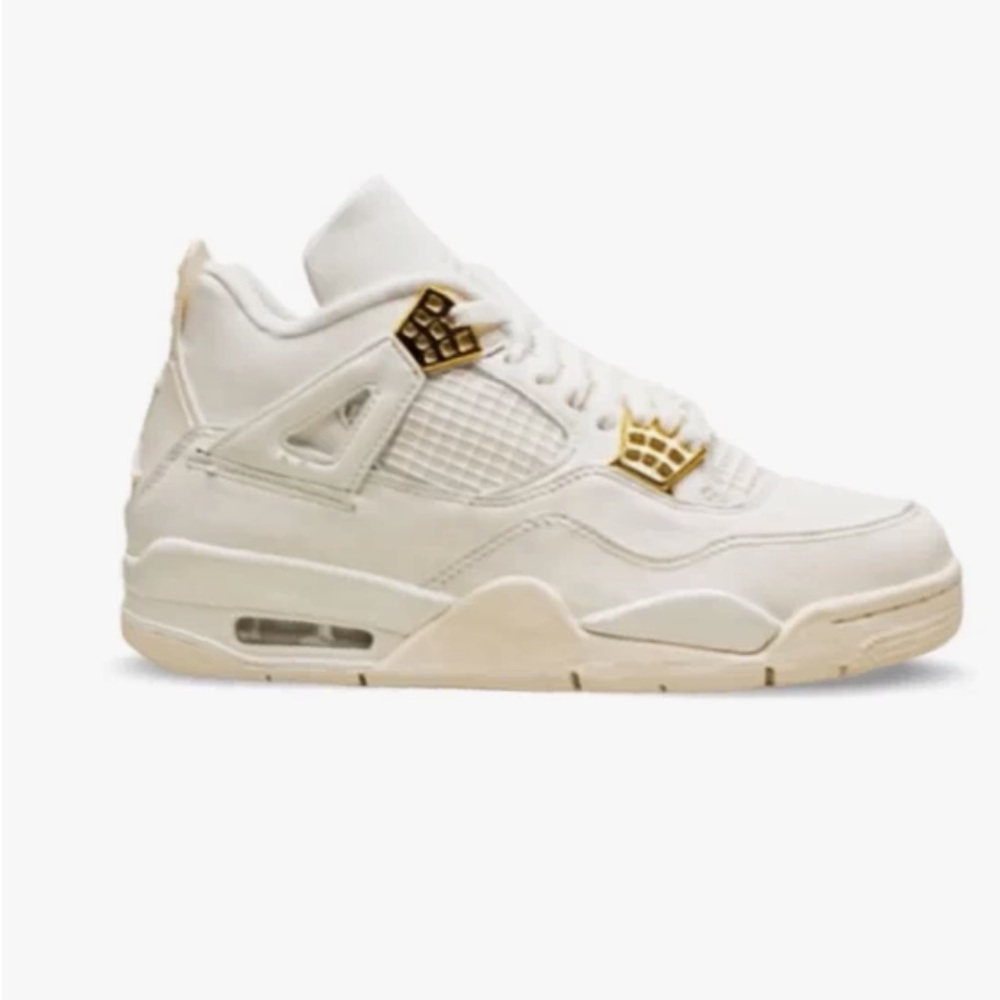 Air Jordan 4 Retro Metallic Gold Sneakers size 9 NWT never worn